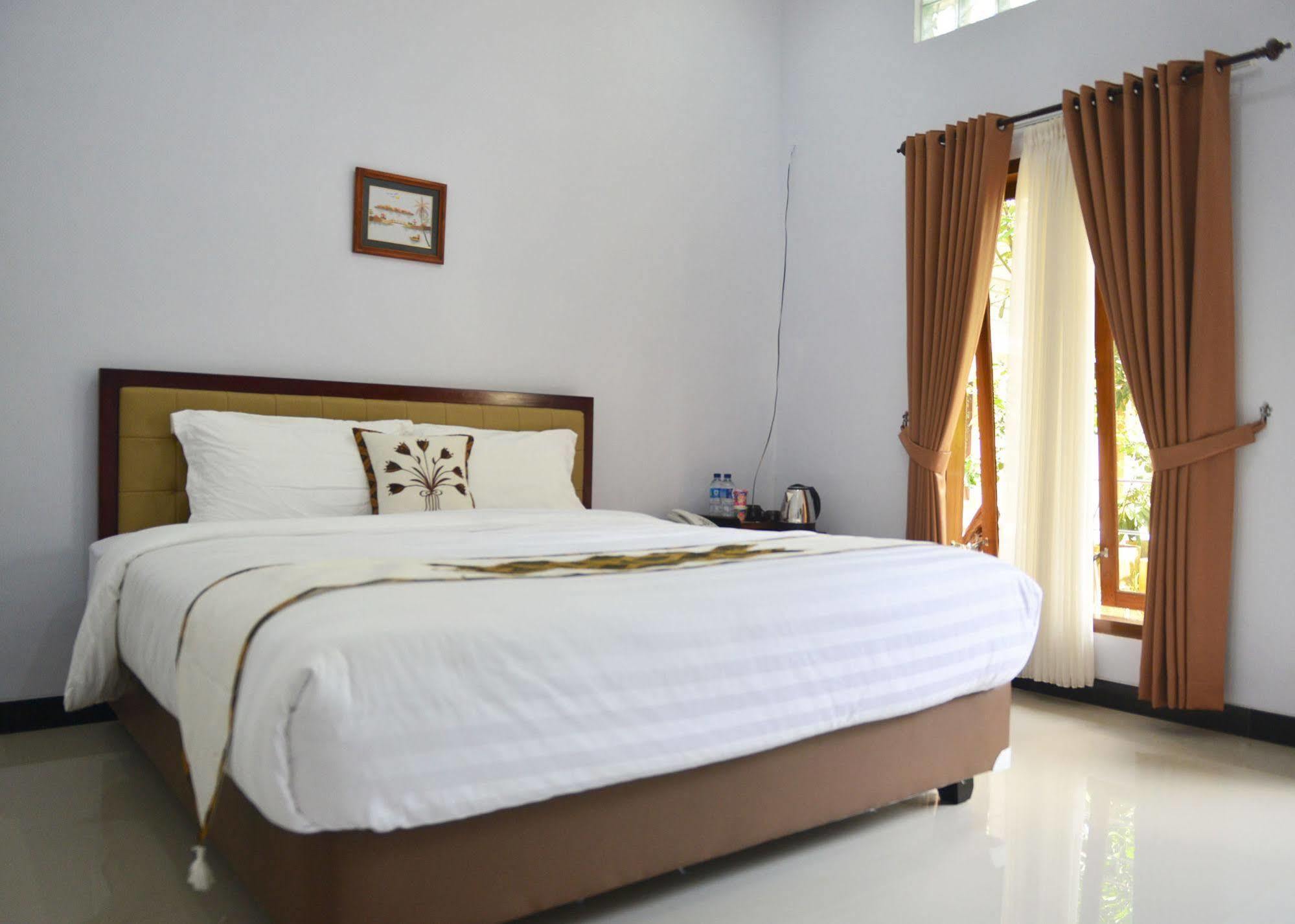 Malang Hill Syariah Redpartner Hotell Exteriör bild