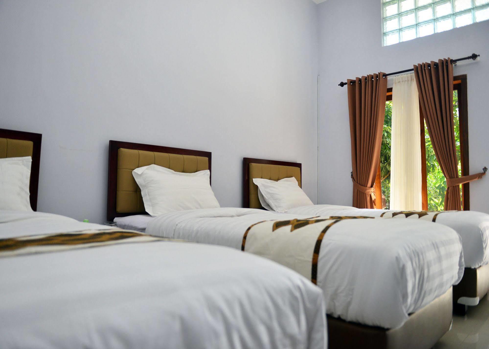 Malang Hill Syariah Redpartner Hotell Exteriör bild
