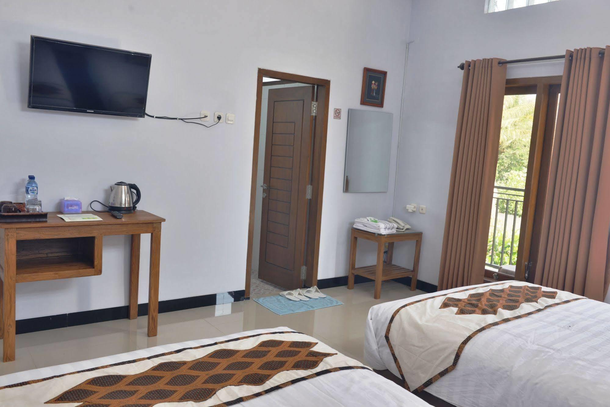 Malang Hill Syariah Redpartner Hotell Exteriör bild