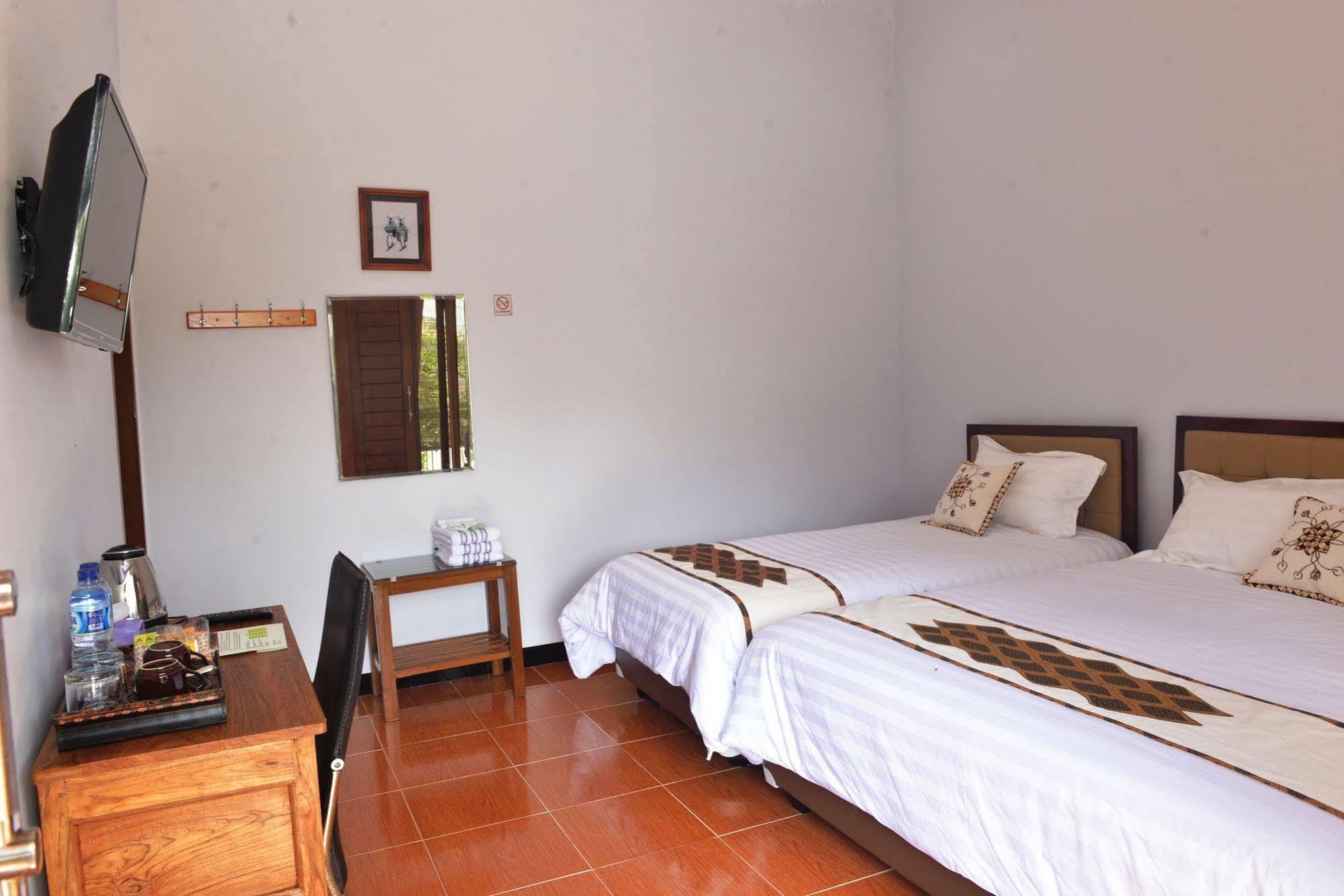 Malang Hill Syariah Redpartner Hotell Exteriör bild
